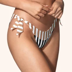 Bas De Maillot De Bain Slip Ficelles