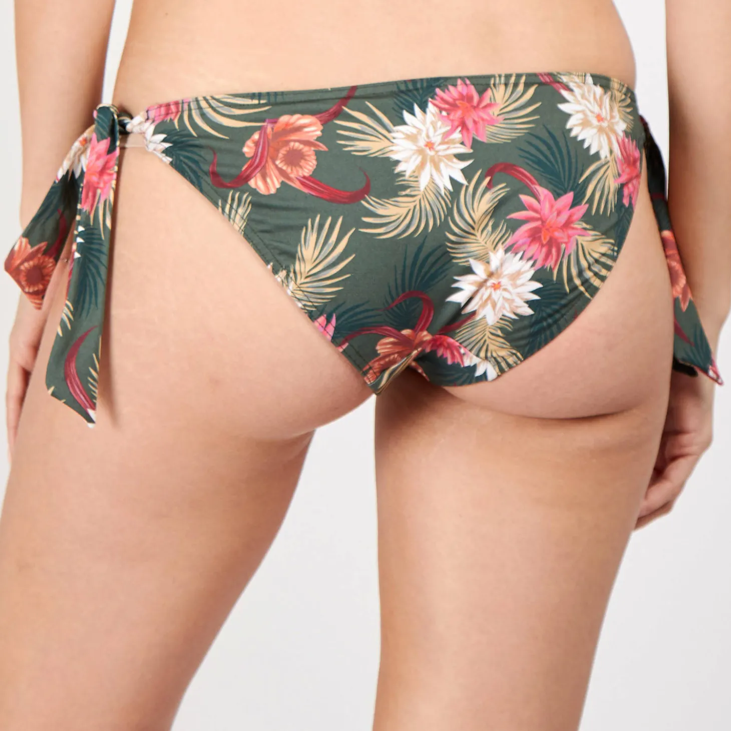 Bas De Maillot De Bain Slip Lacets Juste