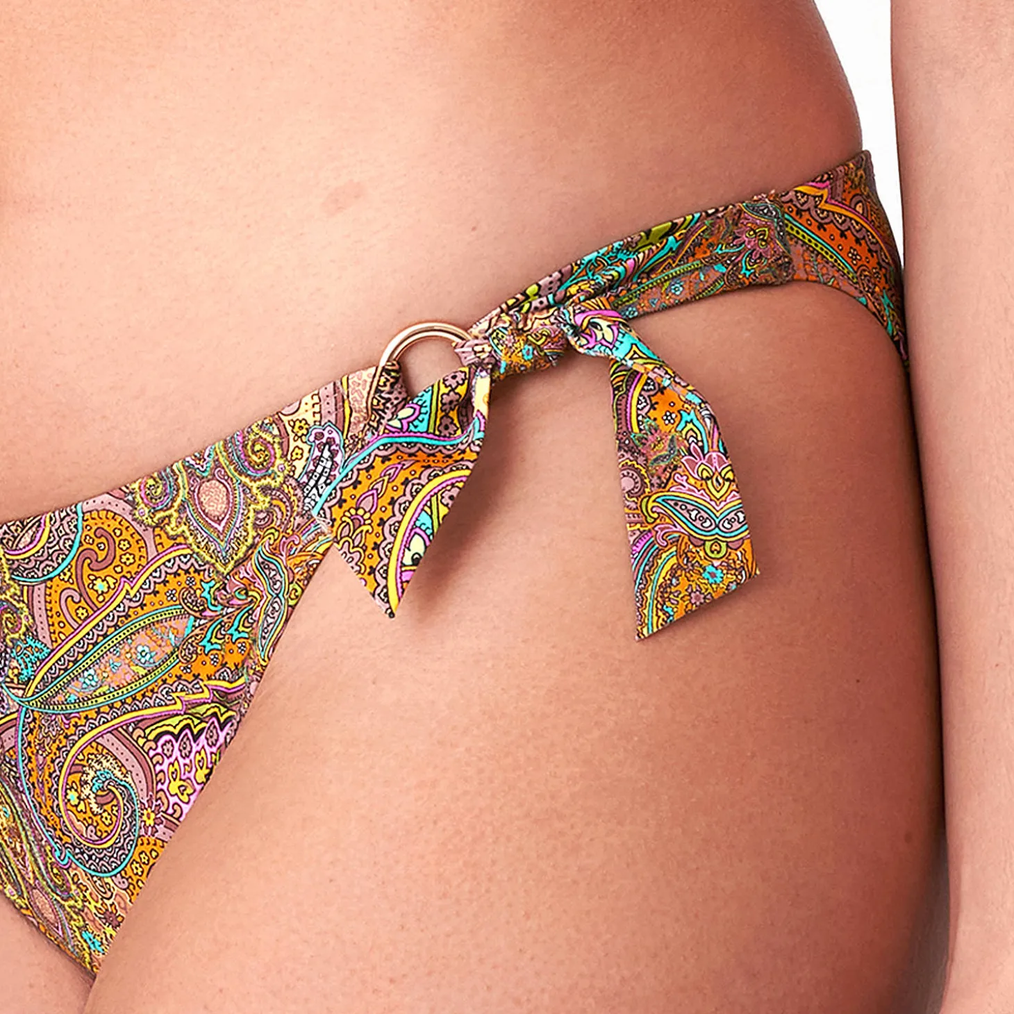 Bas De Maillot De Bain Slip Noue