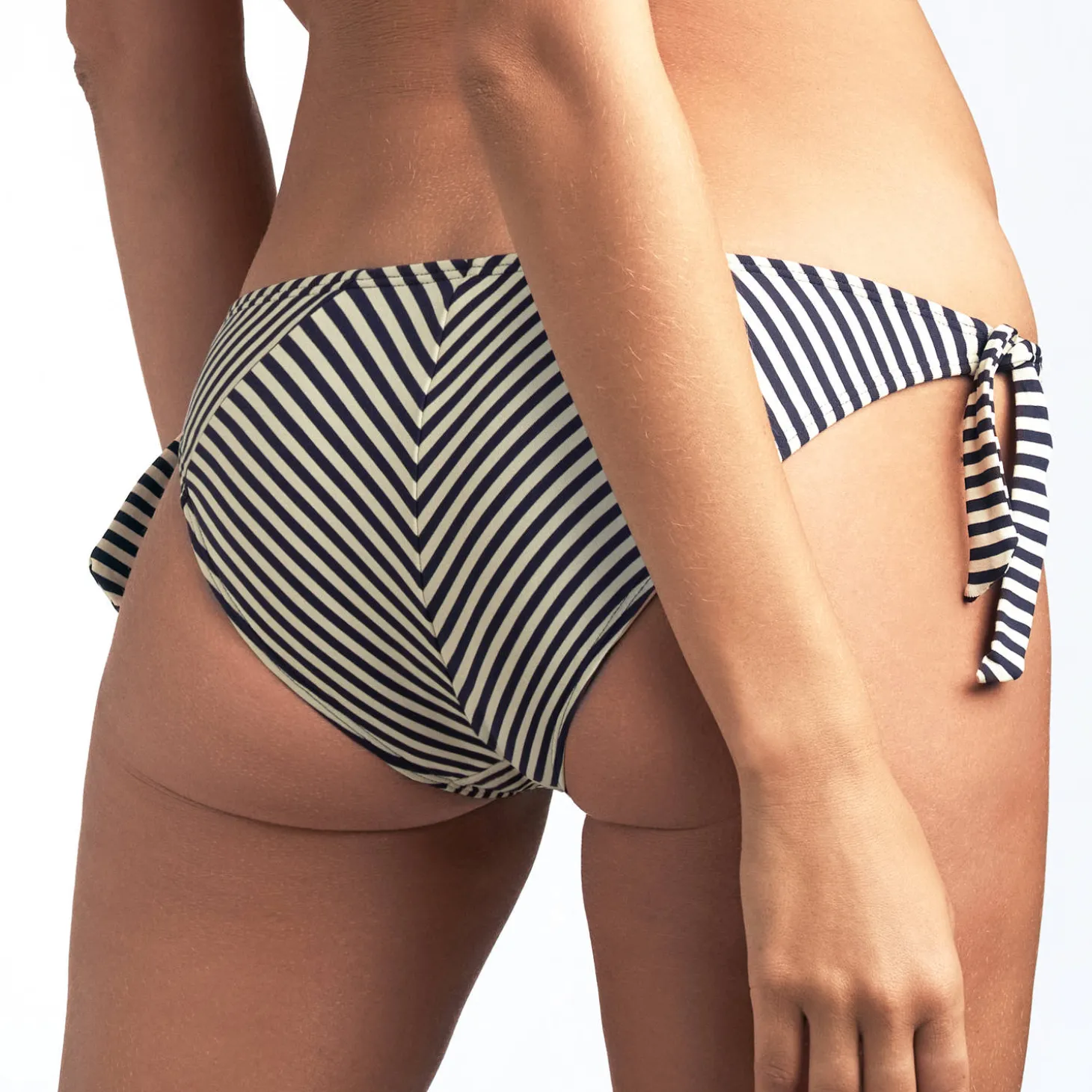 Bas De Maillot De Bain Slip Ficelles