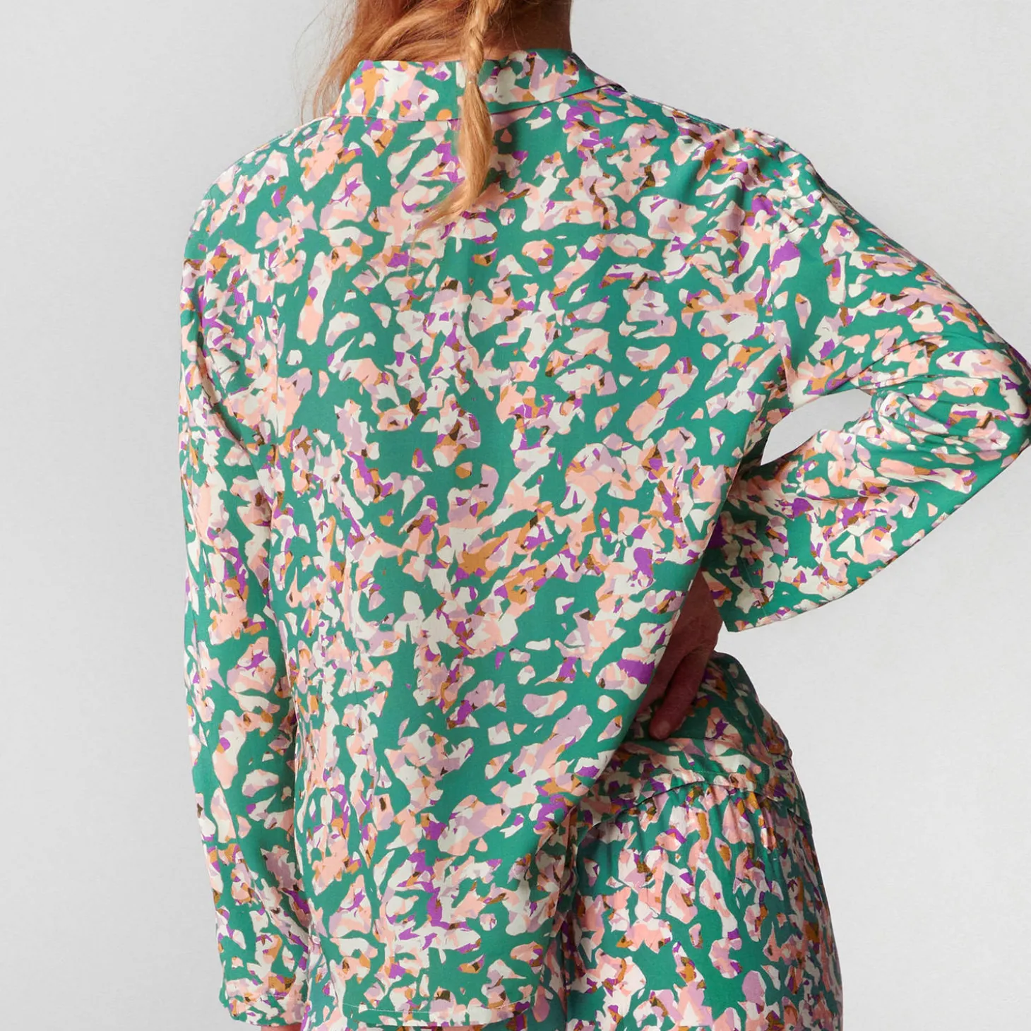 Chemise