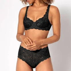 Culotte En Dentelle