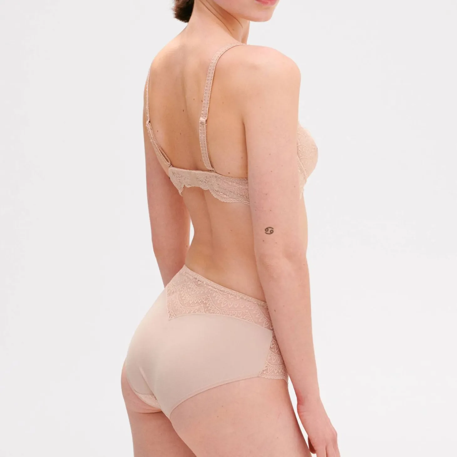 Culotte Haute En Dentelle