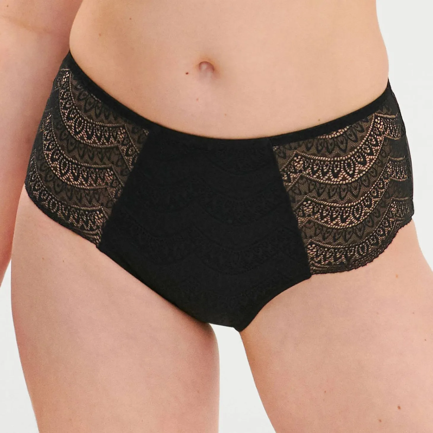 Culotte Haute En Dentelle