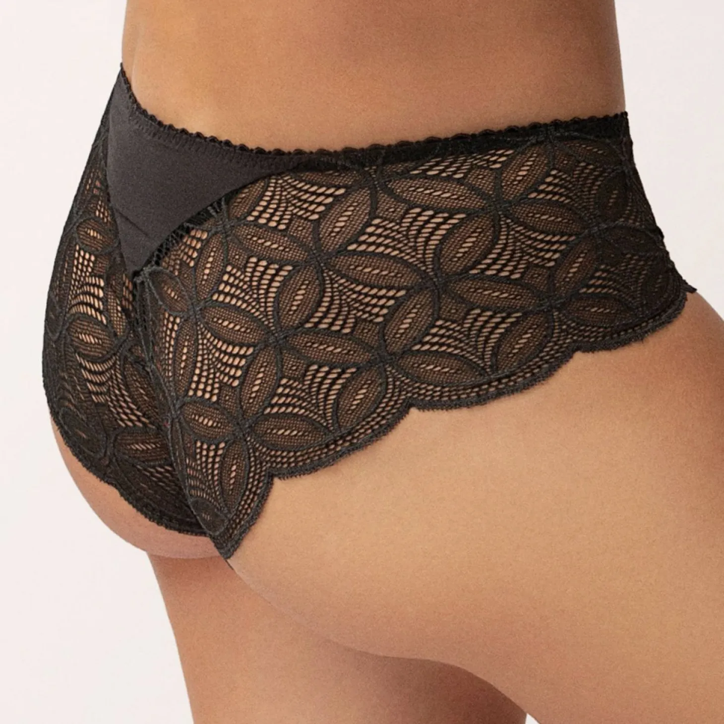 Shorty En Dentelle