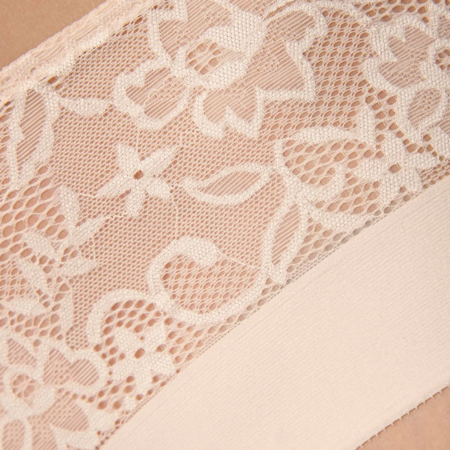 Shorty En Dentelle