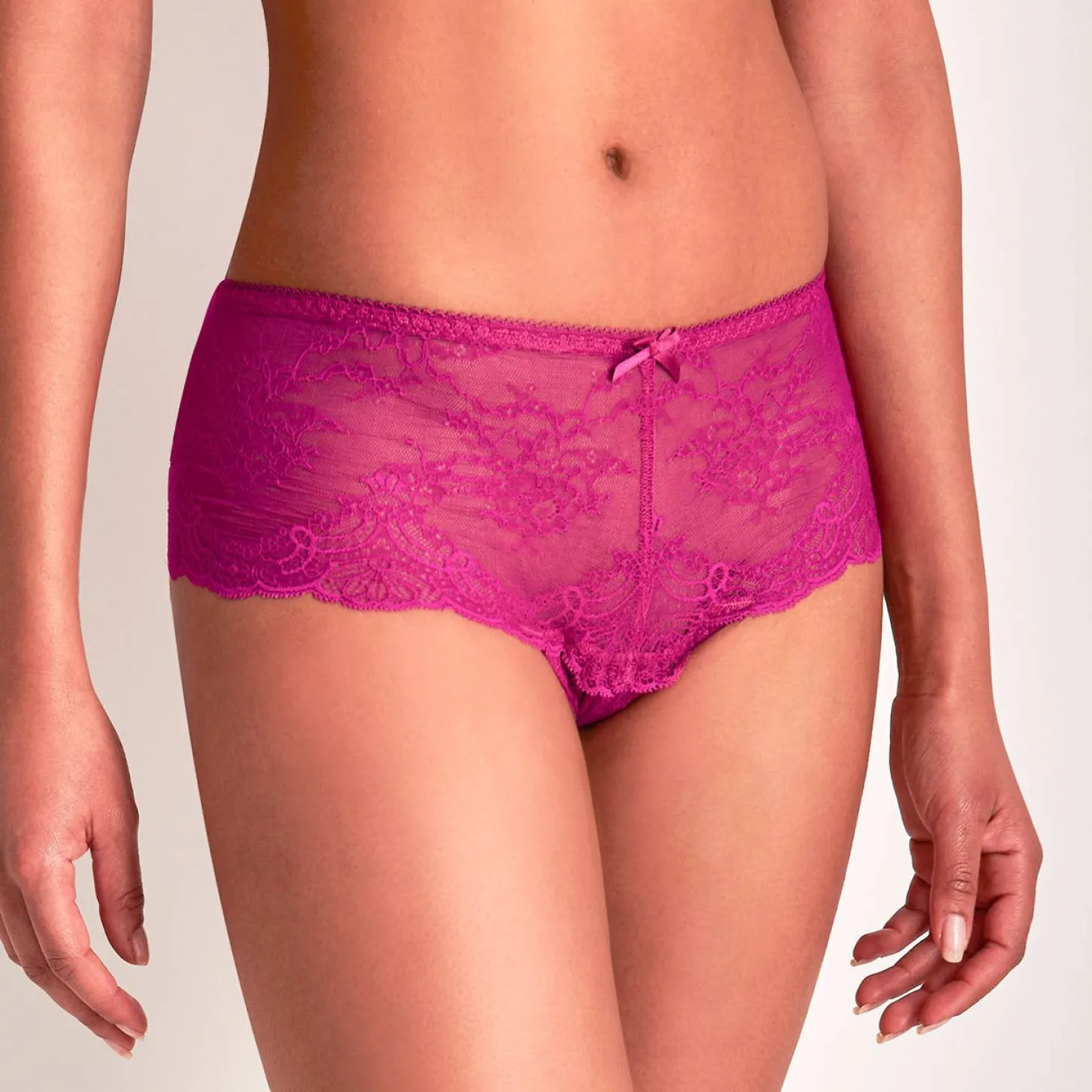 Shorty Saint-Tropez En Dentelle