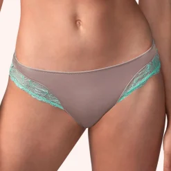 Slip Brésilien En Dentelle