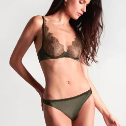 Slip En Soie Et Dentelle