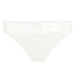 String Dentelle