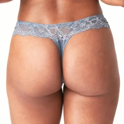 String Dentelle