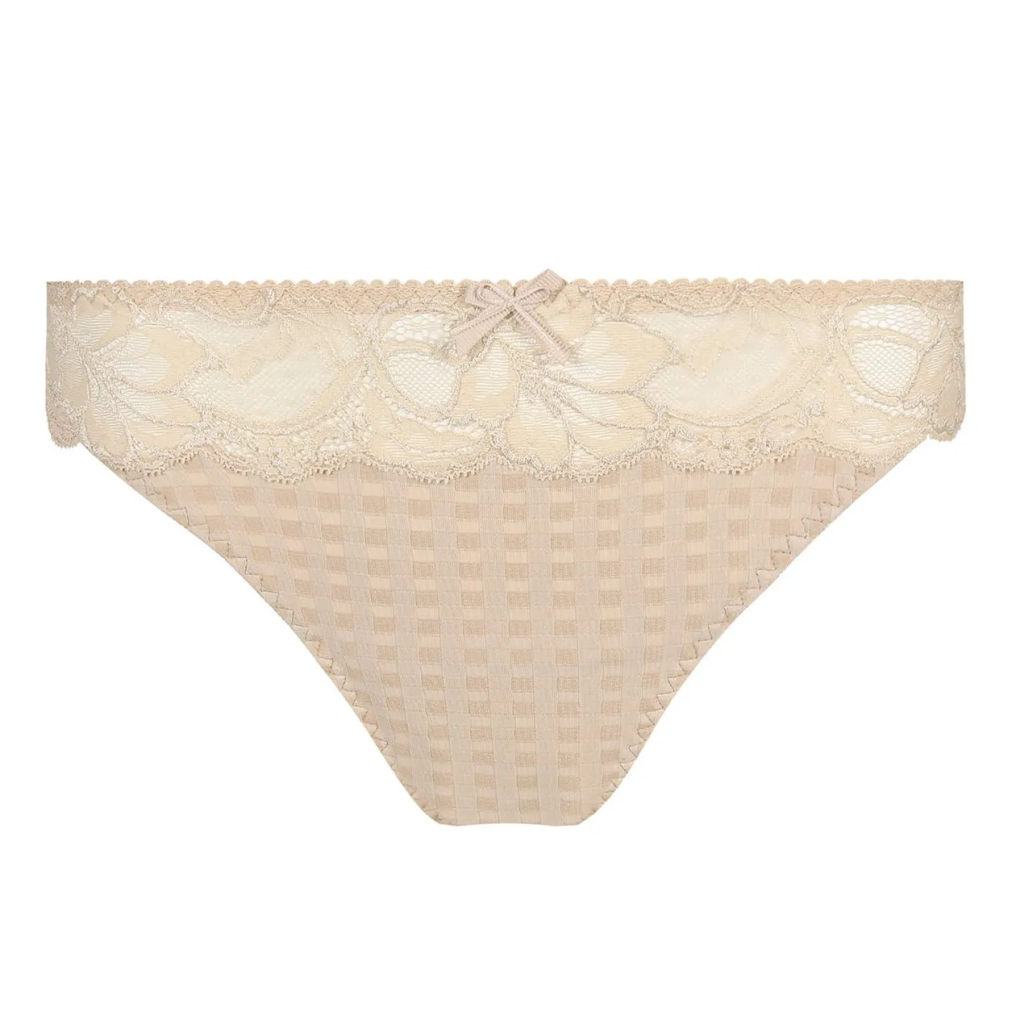 String Dentelle