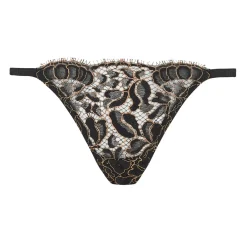 String En Dentelle