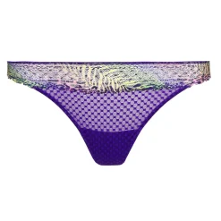String En Dentelle