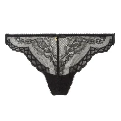 String En Dentelle
