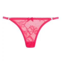 String En Dentelle