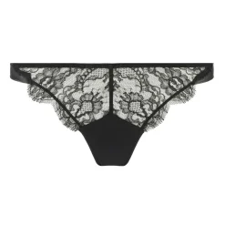 String En Dentelle