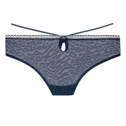 String En Dentelle