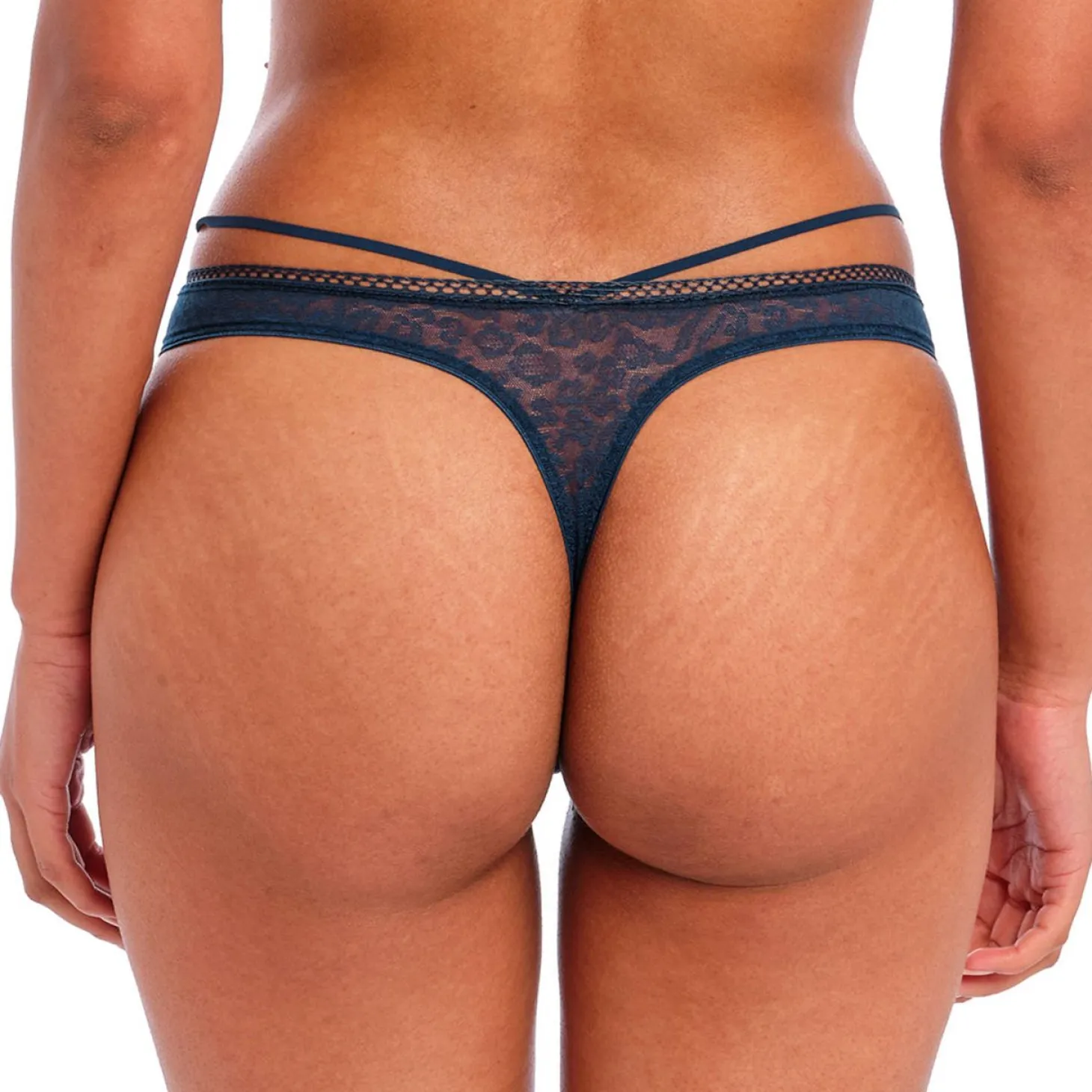 String En Dentelle