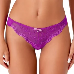 String En Dentelle