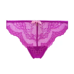 String En Dentelle