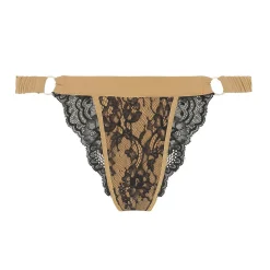 String En Soie Et Dentelle
