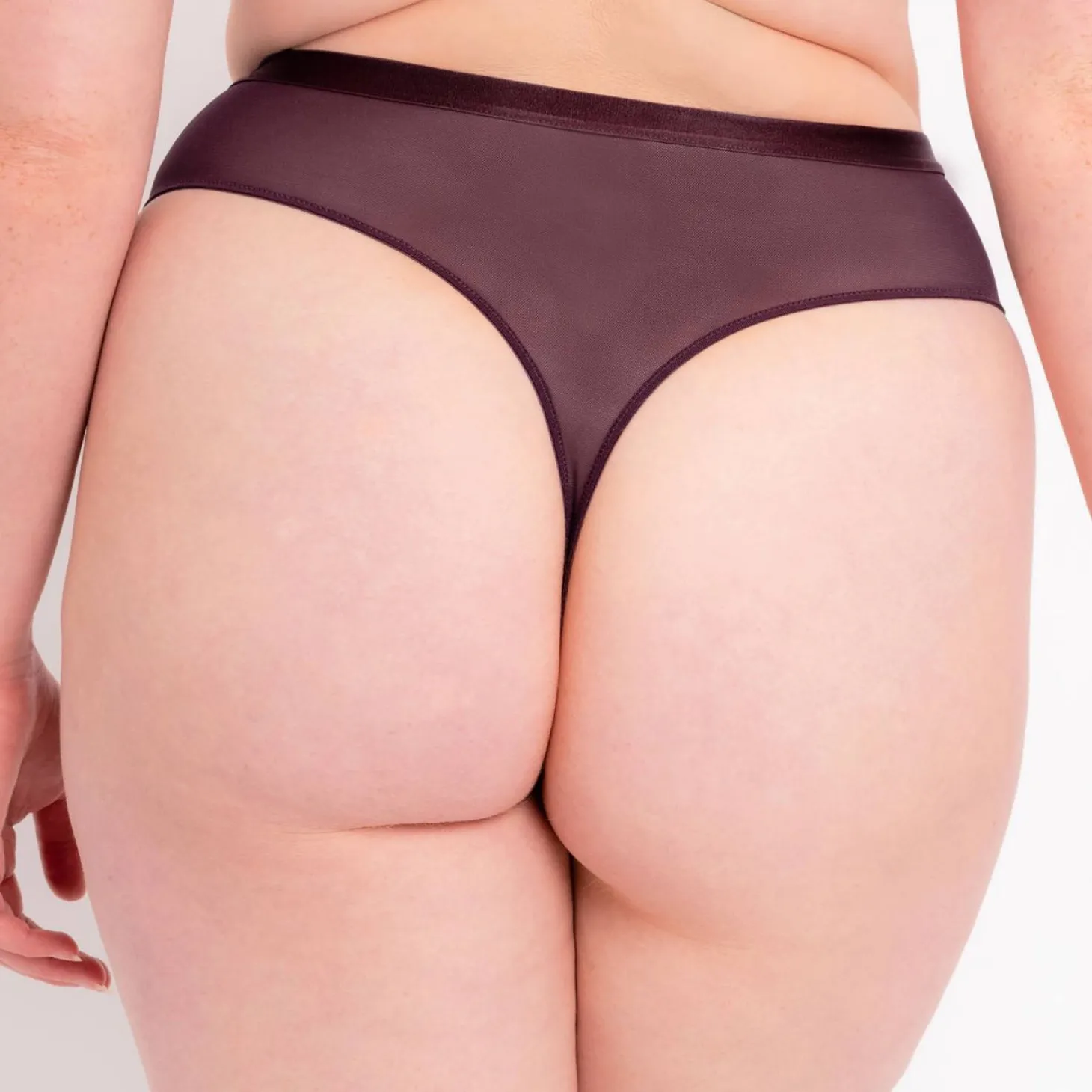 String Taille Haute