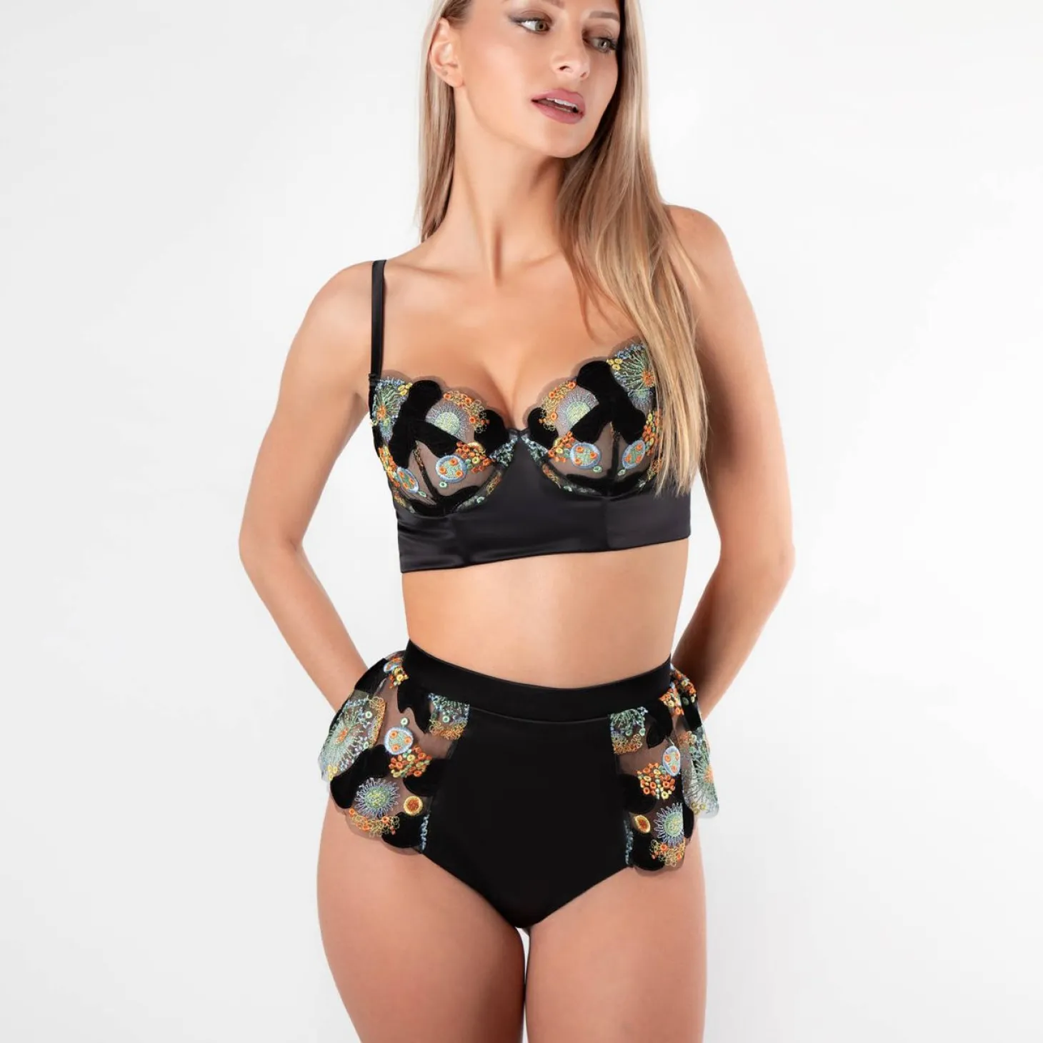 String Taille Haute