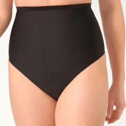 String Taille Haute Sculptant