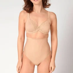 String Taille Haute Sculptant