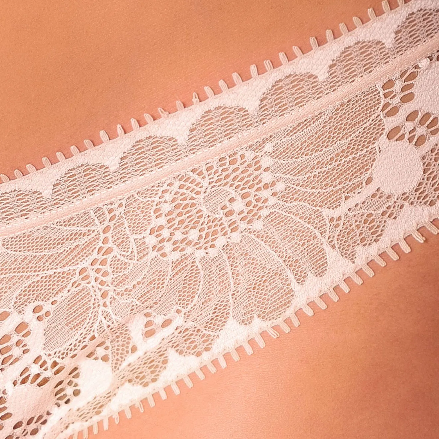 Tanga En Dentelle